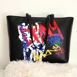 DKNY Bryant Park LG Tote
